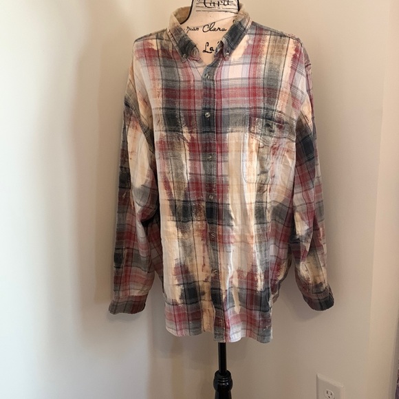 Franklin Flannels Tops - Franklin Flannels Vintage Bleach Splattered Button Down
(Gray & Burgundy)